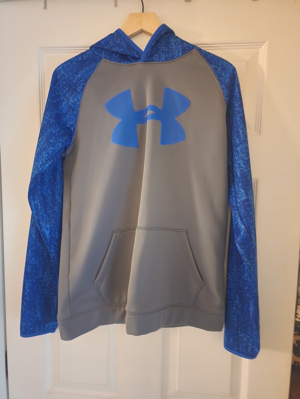 Under Armour Cold Gear Fleece Lined Gray Hoodie with Blue Logo and Sleeves